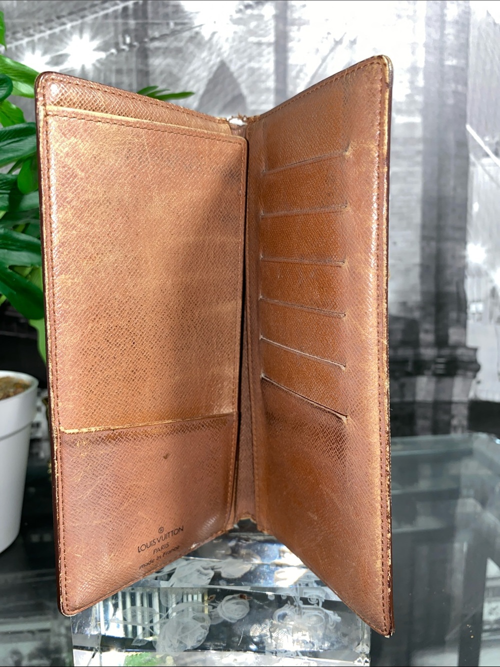 Authentic Louis Vuitton Monogram checkbook holder - Picture 6 of 15